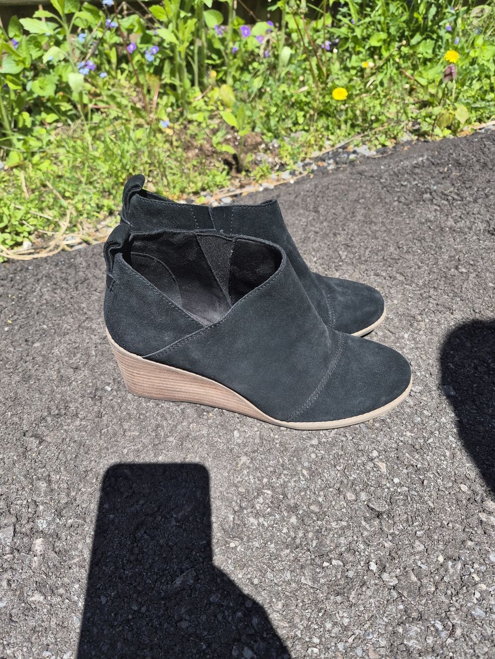 Tom's Women’s Black Suede Wedge Ankle Booties